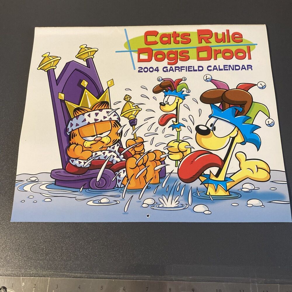 2004 Vintage Garfield Wall Calendar CATS RULE DOGS DROOL Comic Art